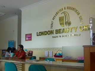 Cara Menghilangkan Bekas Jerawat di London Beauty Center
